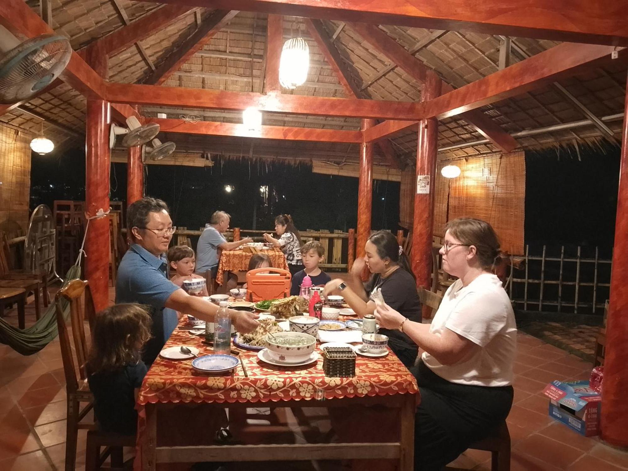 Mekong Riverside Homestay Vĩnh Long Kültér fotó